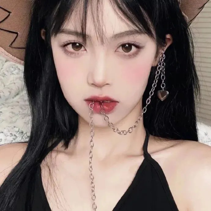 鬼侍女